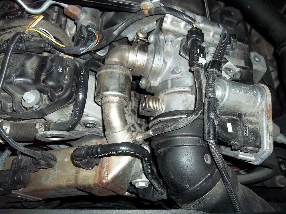 201387 - BMW/Isuzu 3.0 L Engine EGR Adapter Instructions EGR Cooler Cleaning Procedure 4.