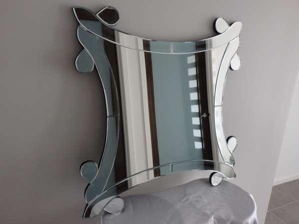 Princess Beveled Contemporary wall mirror Size cm: 80 x 80 x 1.7 Mirror Weight: 8kg Price: RRP $499.