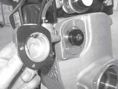 Rammer Repair Oil Injection (if equipped) 7.5.6 Inspect the gear (c) for damage.