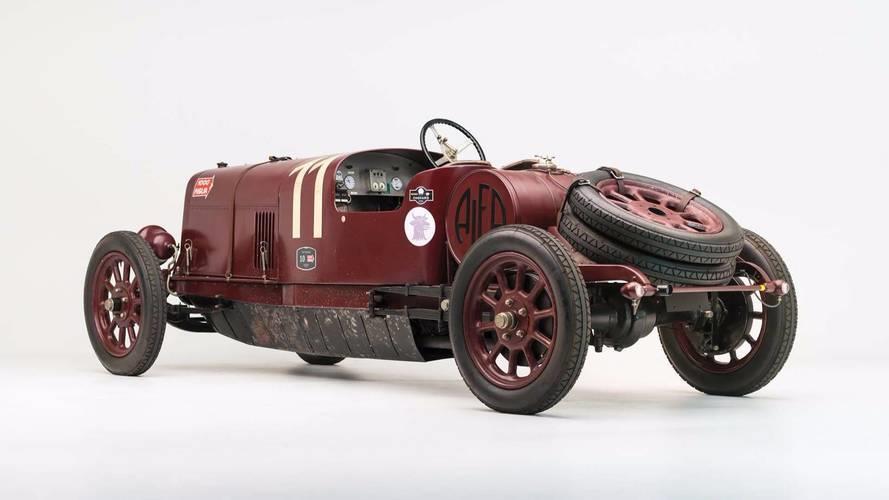 1921 Alfa Romeo G1 BY: CHRISTOPHER SMITH (19 OCT 2017) The 1921 Alfa Romeo G1 was the company's first car, and this is the only complete model left in the world. First.
