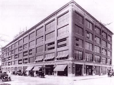 Milwaukee, Wisconsin (1916-November 1932): Located at 2185 North Prospect Ave.