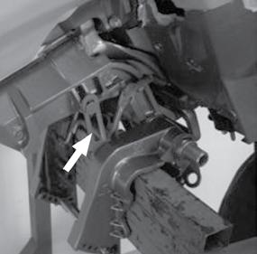 Tilt support lever To keep the outboard motor in the tilted up position, lock the tilt support lever to the
