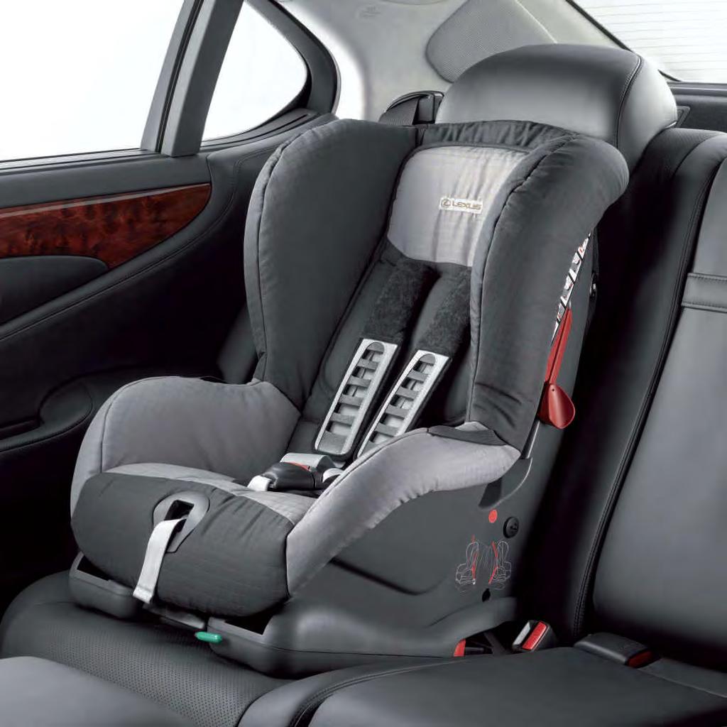 It hasaheight adjustable headrest and is designed to ensure correct seat belt positioning and optimum impact protection. C.