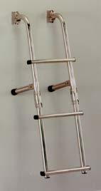 attached to the bag, allowing the ladder unfolds lifts on board.