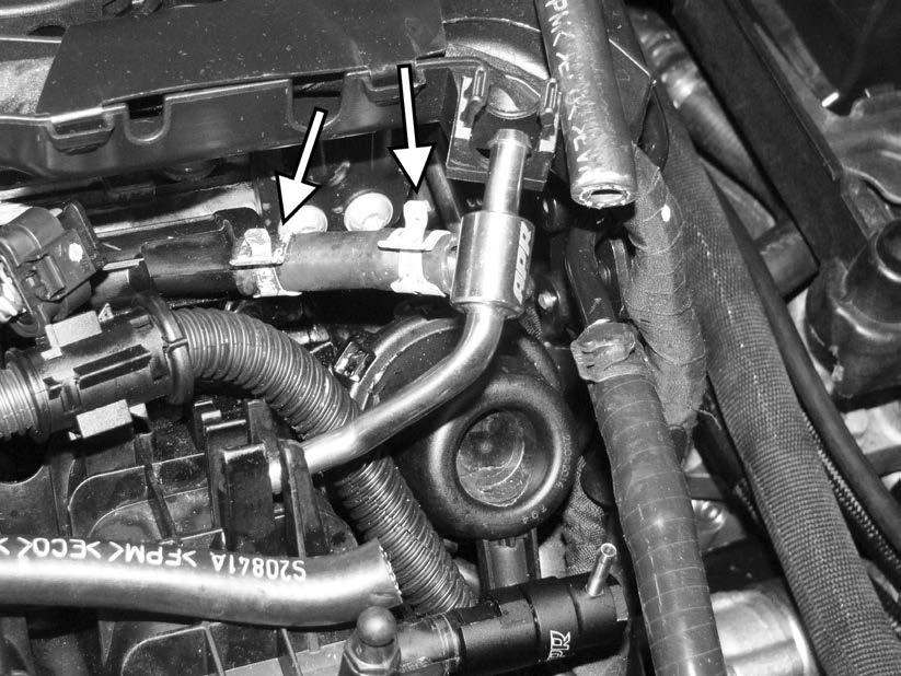 115) Install the supplied fuel line between the side of the APR fuel tee and the barbed fitting on the port injection fuel rail, and secure with the supplied clamps.
