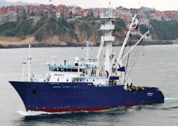 Fishing vessels: state-of-the-art tuna freezer Project Summary Project / Country Customer Application Technology Output Fishing vessels, Spain Bilbao s Maritime Cruise Station, Port of Bilbao &