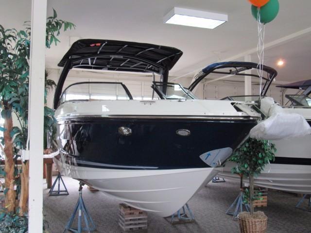 2017 Sea Ray SLX 280 Price: $190,812 Specifications Builder/Designer Year: 2017 Construction: Fiberglass Engines / Speed Engines: 1 Dimensions Nominal Length: Length Overall: