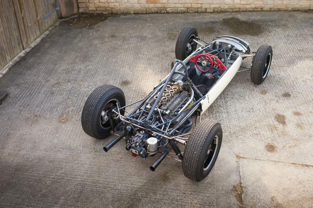 Chassis 946 made its race debut at the 1962 British Grand Prix at Aintree before going on to the German GP at the Nurburgring, the Mediterranean GP at Pergusa, the Danish GP at Roskildering, the