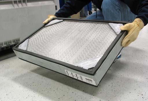 Inspect and clean the filter after every 20 hours of operation. Replace damaged dust filters.