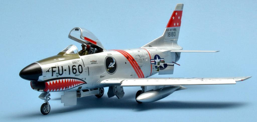 Right On Replicas, LLC Step-by-Step Review 20150410* F-86D Sabre Dog 1:48 Scale Revell Model Kit #85-5868 Review Further development of the F-86 led to the radar-guided, rocket armed F-86D or Dog