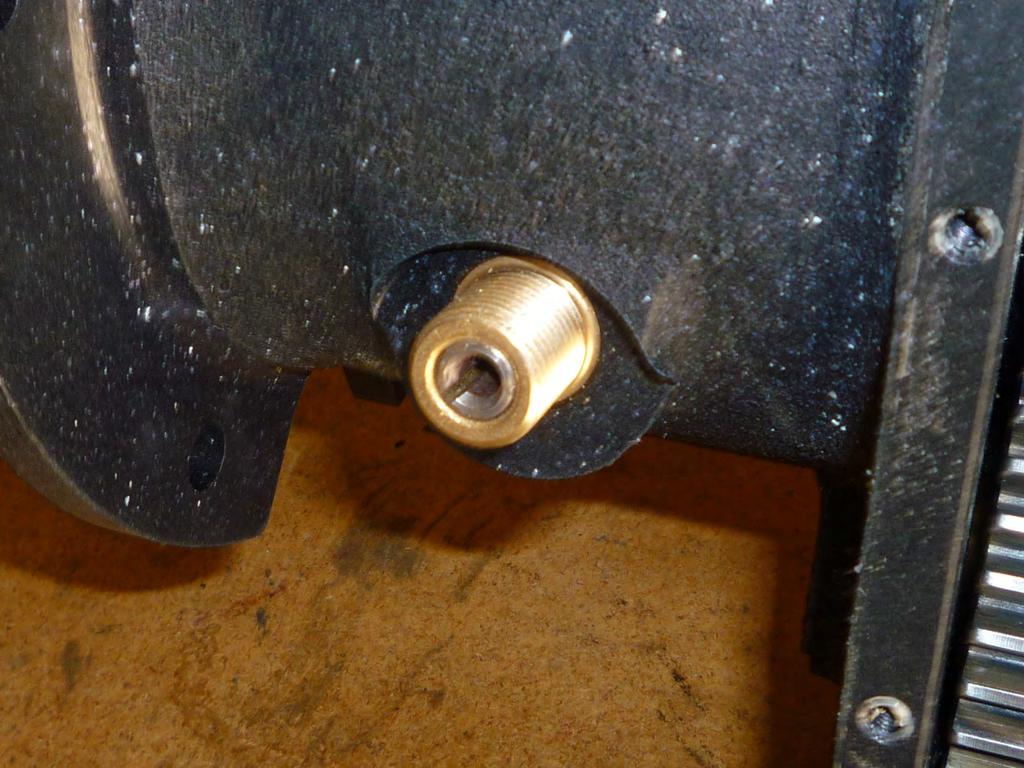A close up view of the speedo cable connection: Note the inner cable