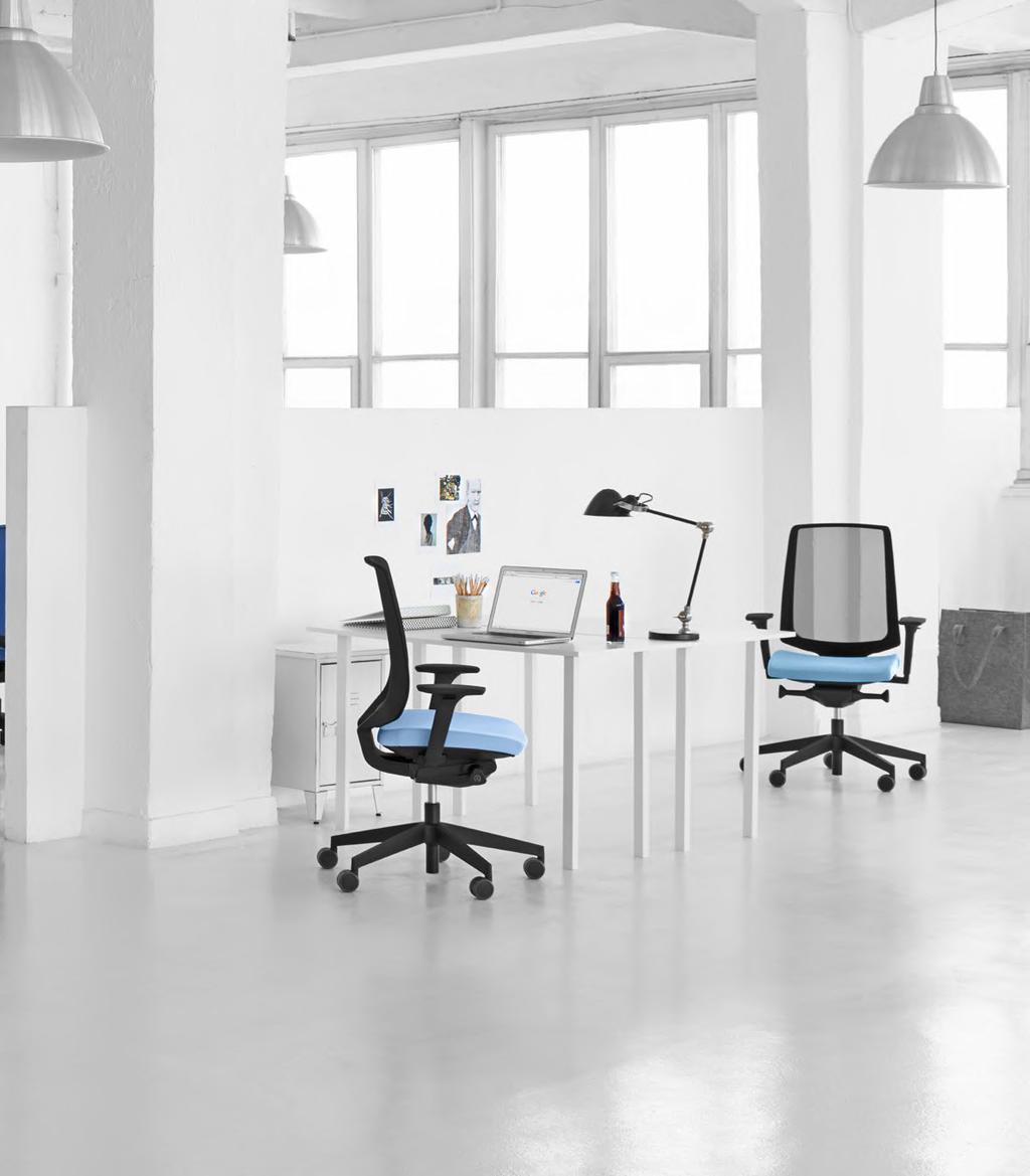 LightUp is a modern swivel chair with a great price-quality ratio.