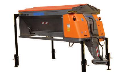 The mounted salt spreaders are manufactured using the best steels and, together with the use of top quality electronic, electrohydraulic and oleo dynamic components, they are able to guarantee