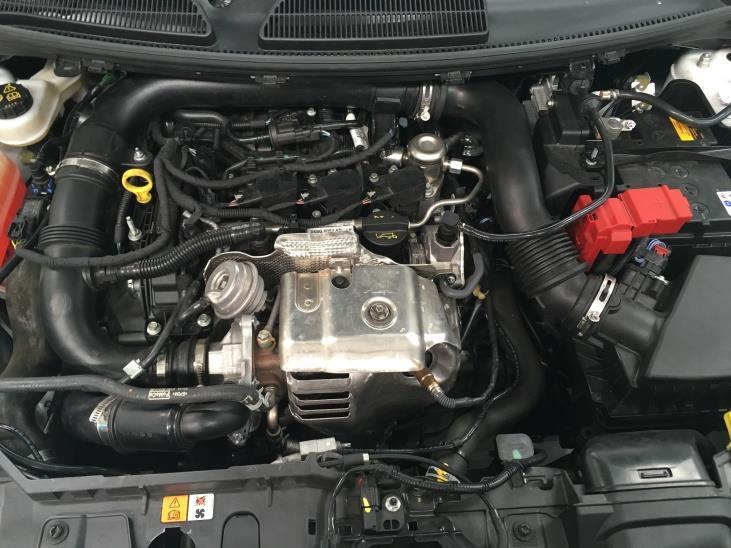 . Remove turbocharger inlet suction pipe from air filter by undoing the hose