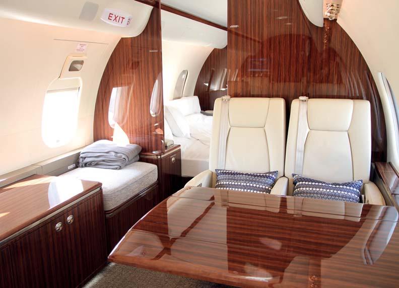 Gulfstream 2012 Bombardier G550 s/n Global 5409 5000 The RHS Mid Cabin Credenza