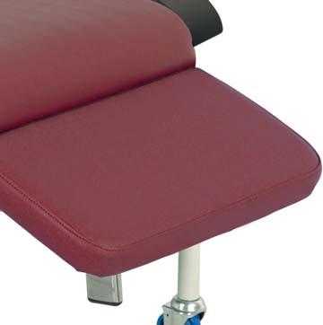 Ergonomic armrests made of integral foam, adjustable in different posi ons allowing easy