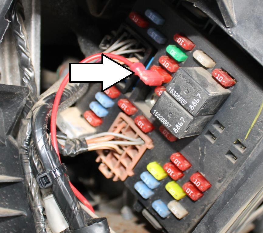 17 December 2014 (1036606) 2006-07 GMC Duramax (LBZ) High Idle Kit (I-00318) 5 Route the red wire to the fuse box and connect to the fuse tapper Route the black wire to the head of a bolt below the