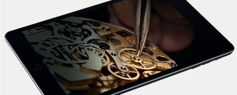 It needs the best service to allow its history to live on to the next generation. Our team of specialised restoration watchmakers operates in Biel, Switzerland.