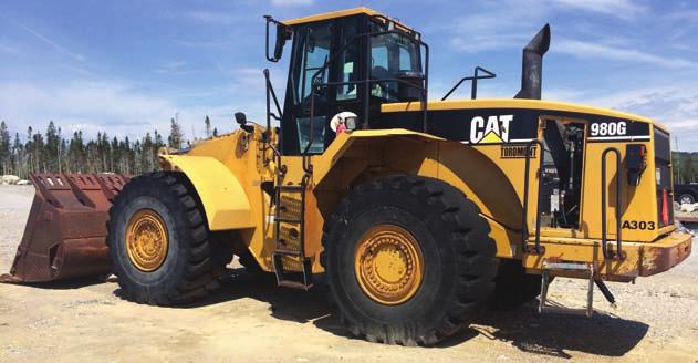 OVER 18 TRACTORS AVAILABLE! PUBLIC AUCTION Major Construction Event 2008 OVER 650k NEW!