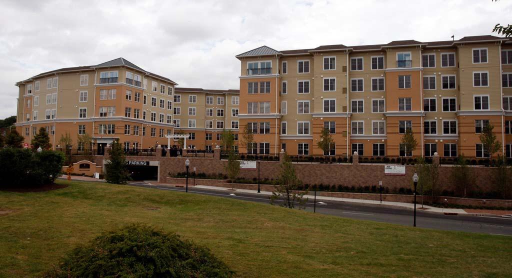 (Montclair) Montclair Residences at Bay Street Station (2009) 165-unit studio, one and two BR