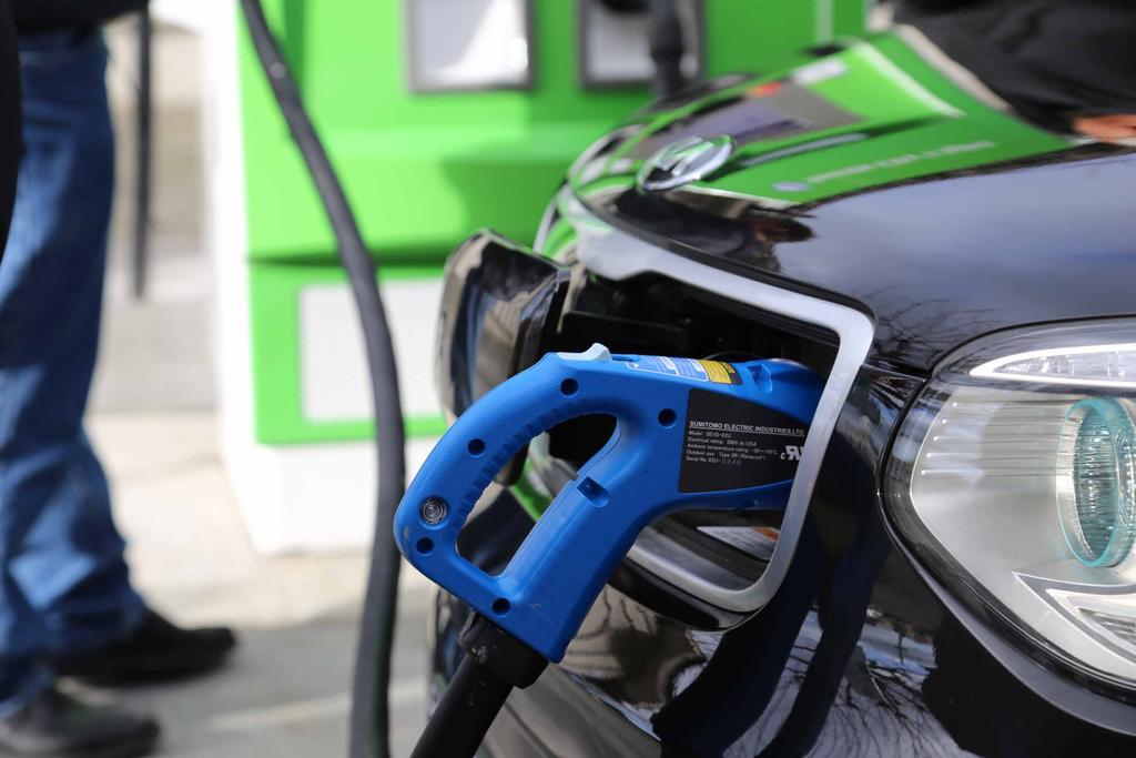 Electric & Hybrid Vehicles Why should I choose an electric car?