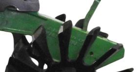 00 6200-011 60 / 90 Series Plus spike close wheel, 13 wheel 10 lbs $ 105.00 6200-020 LH adaptor for 50 Series, 13 wheel (JD Serial # s Order manual: 2565-769 10 lbs $ 105.