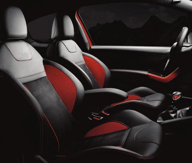 Make yourself at home in the 208 GTi s comfortable sport seats and place your hands on the full grain