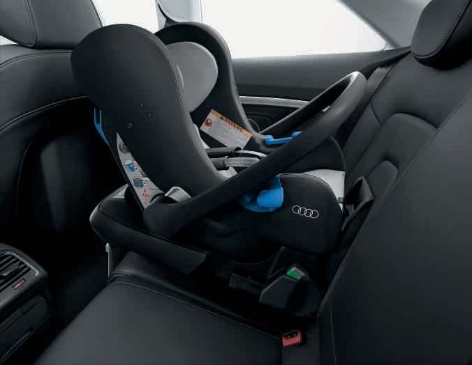 Suitable for children weighing between 15 to 36 kg (approx. 4 to 12 years). 3 Audi baby seat Can be secured using the three-point belt.