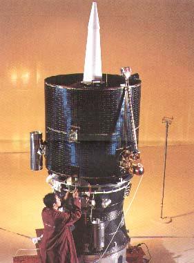the spacecraft propulsion bus as pictured schematically in Figure 7. Figure 6: Lunar Prospector Figure 7: The Lunar Prospector Spacecraft Propulsion Tank Orientation PROPELLANT TANK.
