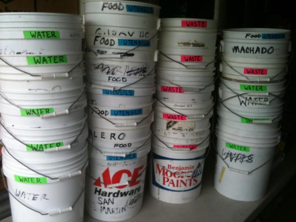 12 Buckets & Utensils Food/Utensil buckets are preloaded, and just need