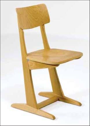 SCHOOL FURNITURE Sled-based wood chair 35360 Sled base made of solid beech wood, naturally varnished, ergonomic seating, backrest made of three-dimensionally shaped beech plywood, with beech