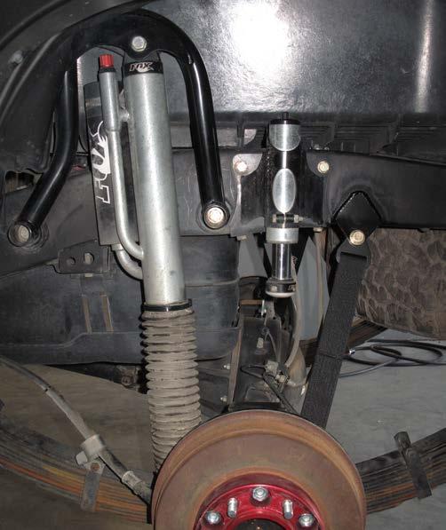 10 x2.5 shock only, and also requires a 1 ¼ -1 ½ wheel spacer.