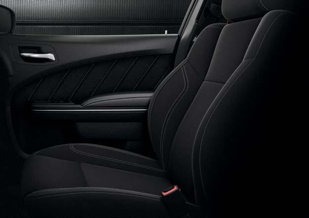 Seats Black/Pearl Cloth Sport Seats - Black Houndstooth (Pattern)