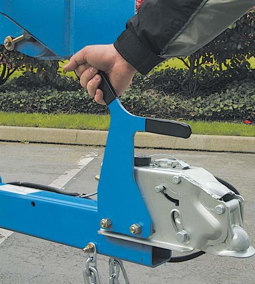 TRAILER-MOUNTED Z-BOOMS OPTIONS AND ACCESSORIES OPTIONAL PLATFORM ROTATION A