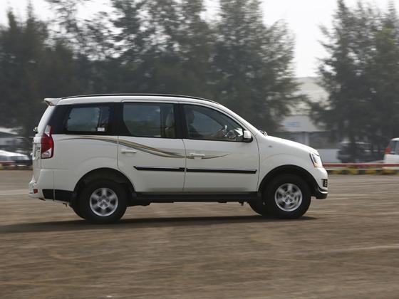 Ride and ease of driving: Mechanically, Mahindra has concentrated primarily on the suspension setup of the new Xylo. And this is evident from the second you drive the car over bumpy surfaces.