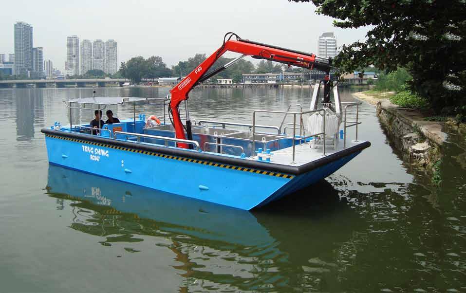 Scavenger Scavenger 30 Aquatic Loadmaster The Scavenger 30 Aquatic Loadmaster is equipped with a marine hydraulic crane and grabber attachment to pull weeds from the sea-bed to a depth of a max of 4