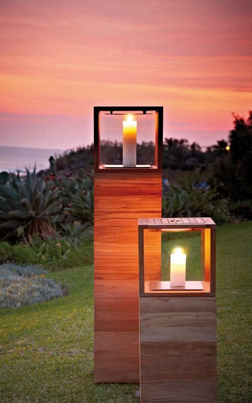 light modular teak column