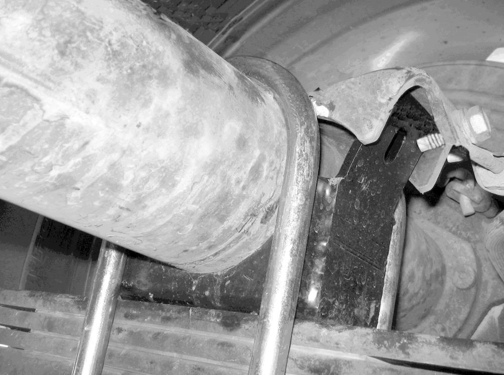 Addendum 1/25/06 Welding axle saddles It is known on this application that the factory leaf spring mount might not hold up to the applied torque loads from the new axle saddles.