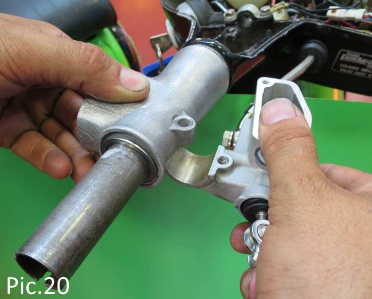 Attach the hydraulic hose to the master cylinder, making sure