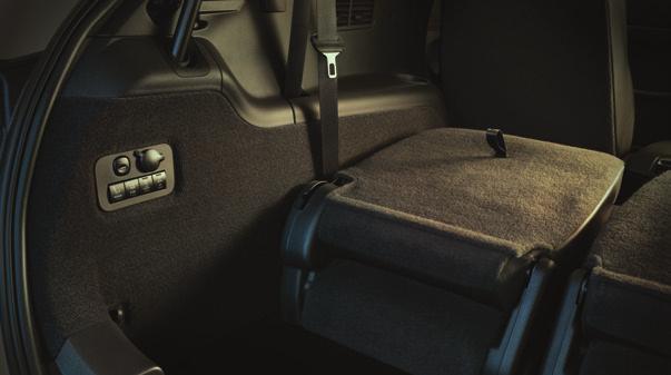 Tilting Head Restraints* 2 01 9 M K T Climate Controlled Front Seats Climate Controlled Second-Row Seats* Moonroof* These controls are on the rear of the floor console.
