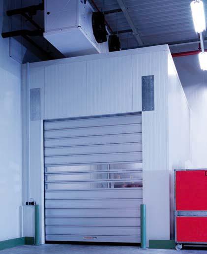 EFA-SST-ISO Tight sealing door for controlled temperature zones The EFA-SST-ISO at a glance Optimum solution for cold storage rooms Maximum speeds of up to 1,5 m/s Heat insulation of up to 0.
