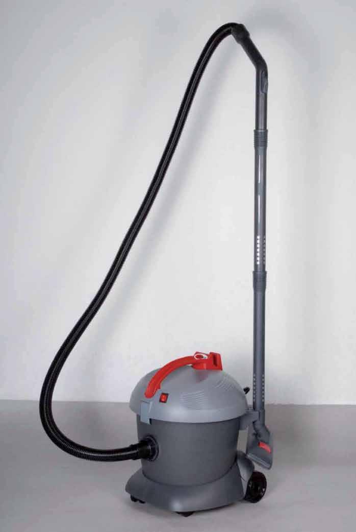 5 m Combined suction for hard floors and textiles 27 m SD 18 Tank capacity (l) 18 Bag capacity (l) 8 Cleaning path (cm) 27 Voltage 230 Power (Watts)