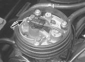 4B 6 Fuel system - single-point fuel injection engines 12.1 Fuel pressure regulator (A) and fuel injector wiring plug (B) 12.