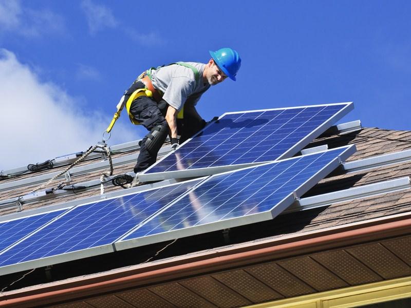 Solar Industry Similar to other construction/home-improvement industries: - Manufacturers make panels and