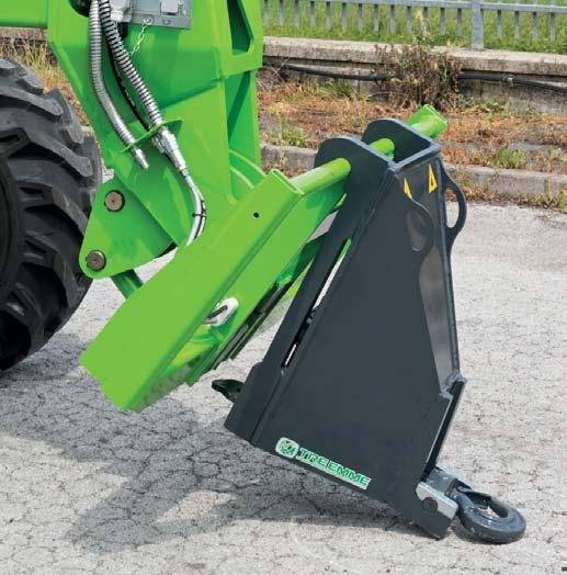 16 17 BOOM Merlo precision and technology Merlo Boom, reliability and innovation Tac-Lock: hydraulic attachment clamping system from the cab Merlo