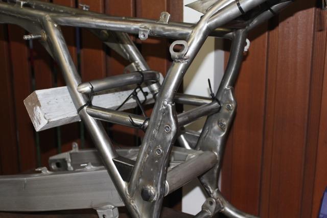 Photo #7 - Different angle of Photo #5 Bandit GSF1200 Swing-arm in place.
