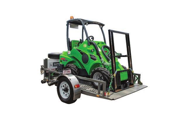 Our versatile 4WD Avant Loader has excellent rough terrain capabilities and with its compact dimensions the Avant can work in tight