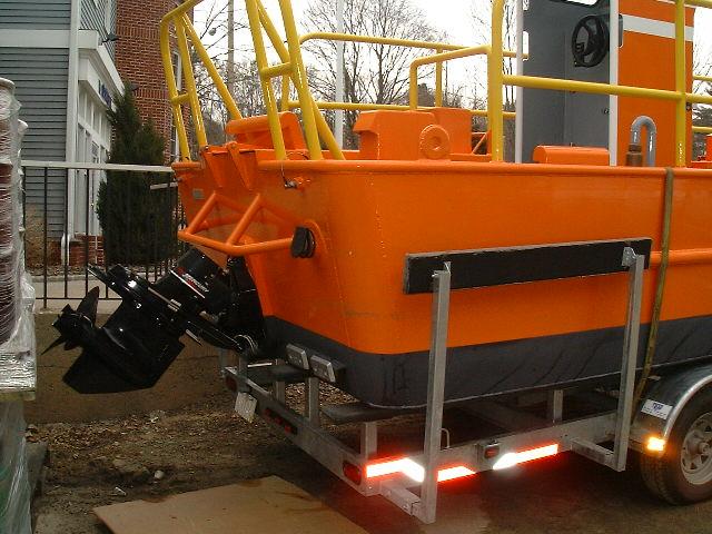 Propulsion: MERCRUSER 150 HP Marine Diesel Inboard/Outboard Engine gives