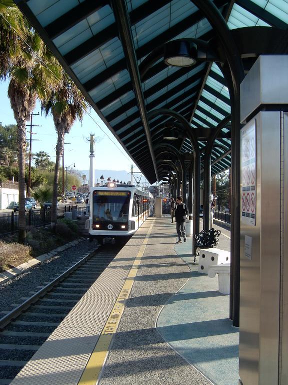 Alignment and Mode Alternatives Proposed Study Alternatives Light Rail