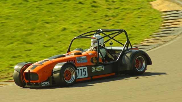 will follow the established LDMC format of a one-lapper round the National circuit on Saturday and the International layout on Sunday.